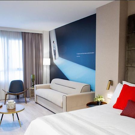 Aparthotel Voghe Premium Flats à Valence Extérieur photo