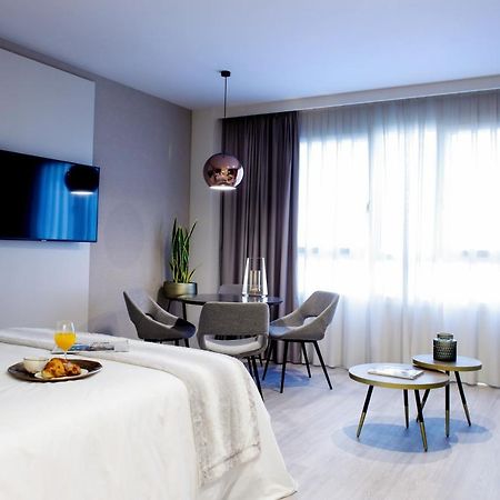 Aparthotel Voghe Premium Flats à Valence Extérieur photo