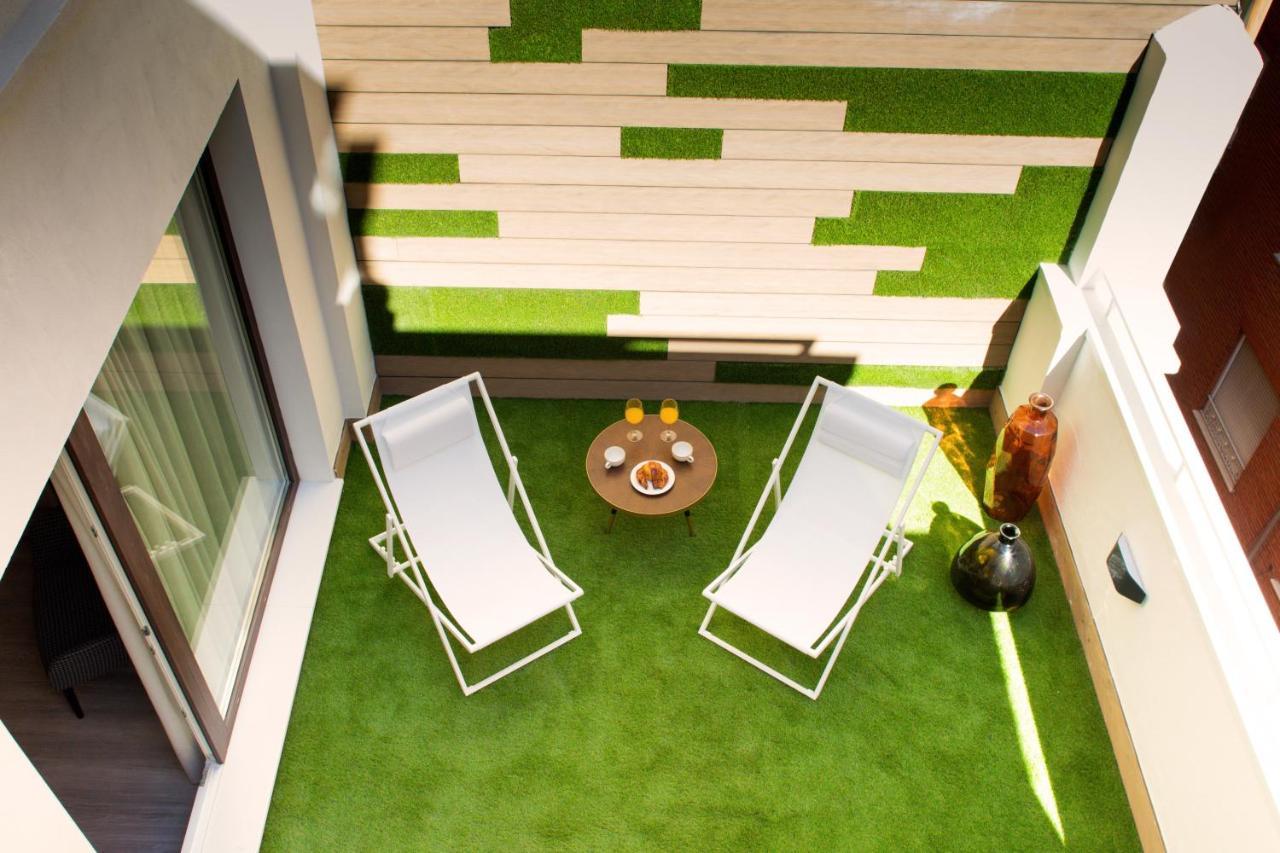 Aparthotel Voghe Premium Flats à Valence Extérieur photo