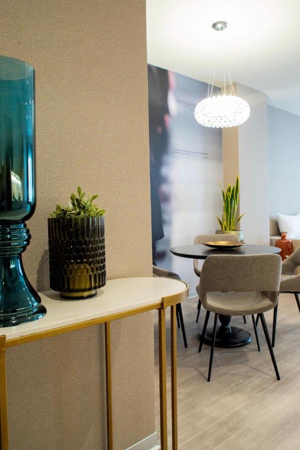 Aparthotel Voghe Premium Flats à Valence Extérieur photo