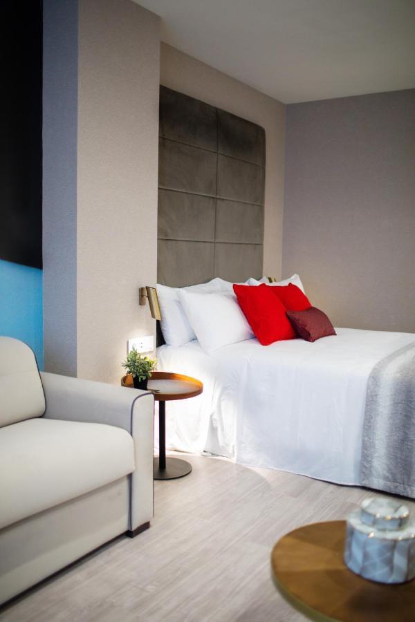Aparthotel Voghe Premium Flats à Valence Extérieur photo